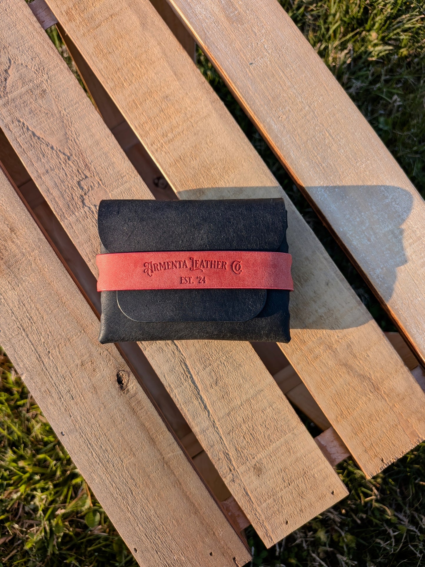 The Callaway - Black & Pink