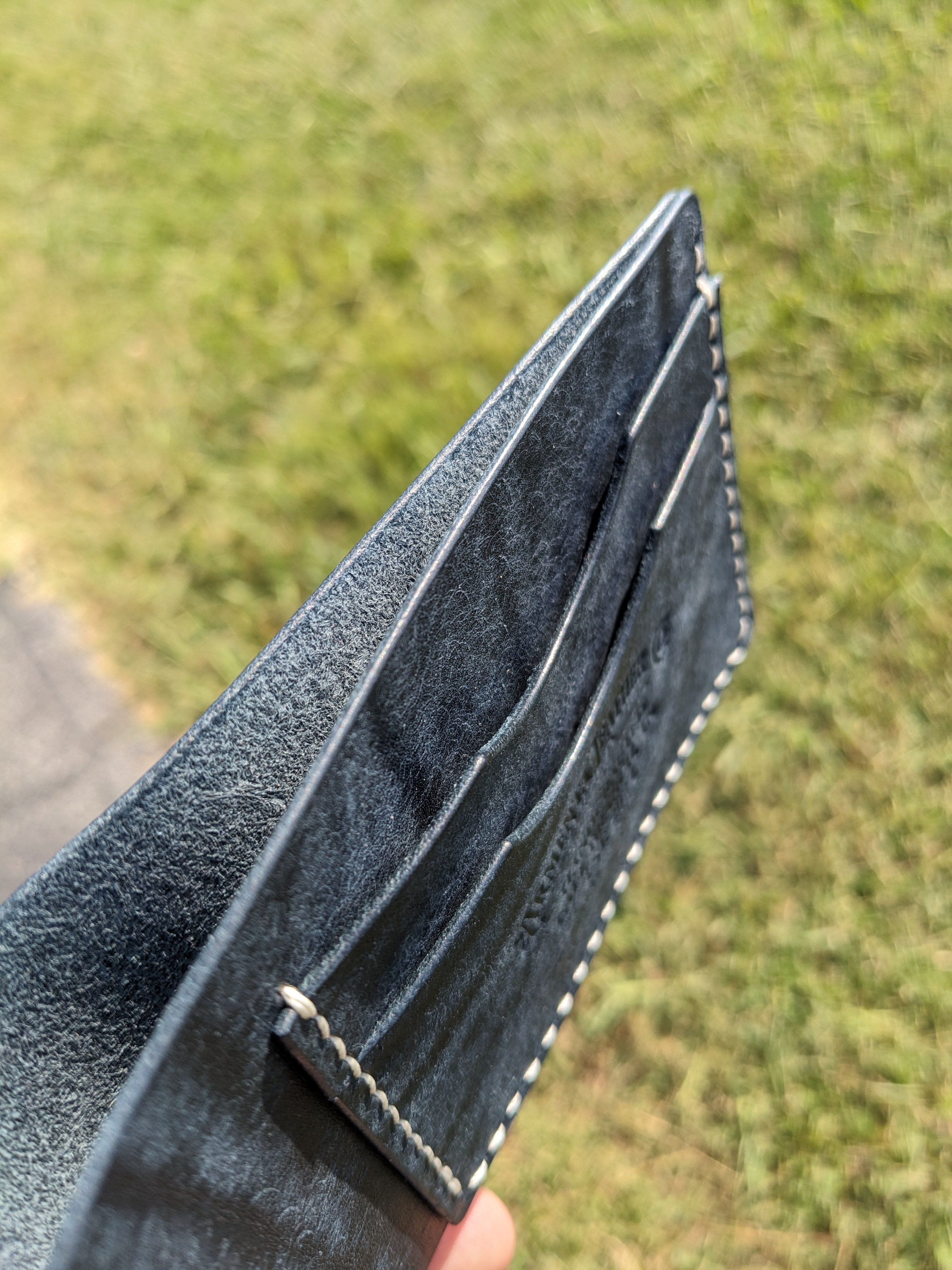 Traditional Bifold - Navy w/ Ivory