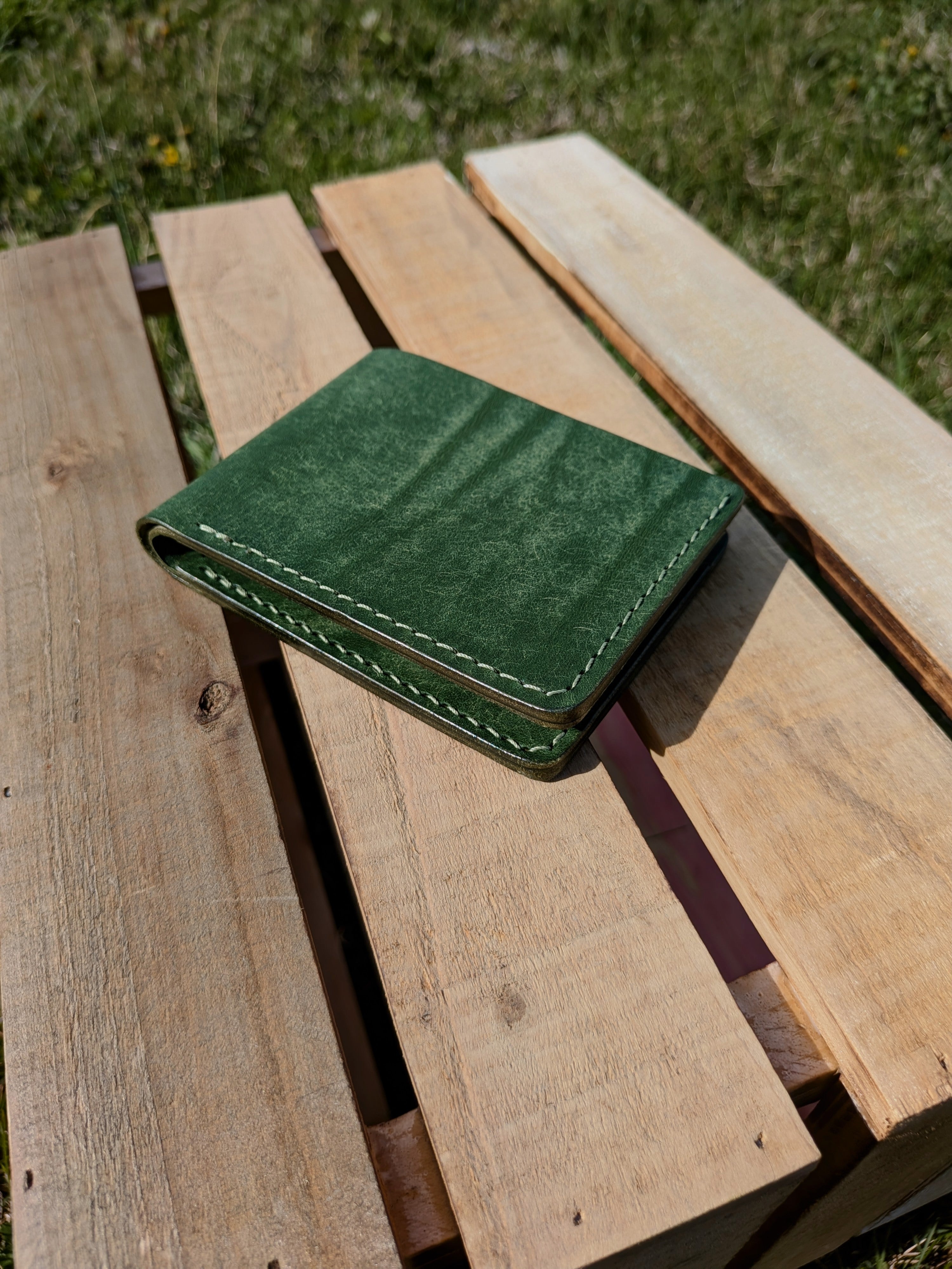 Traditional Bifold - Green w/ Pistachio