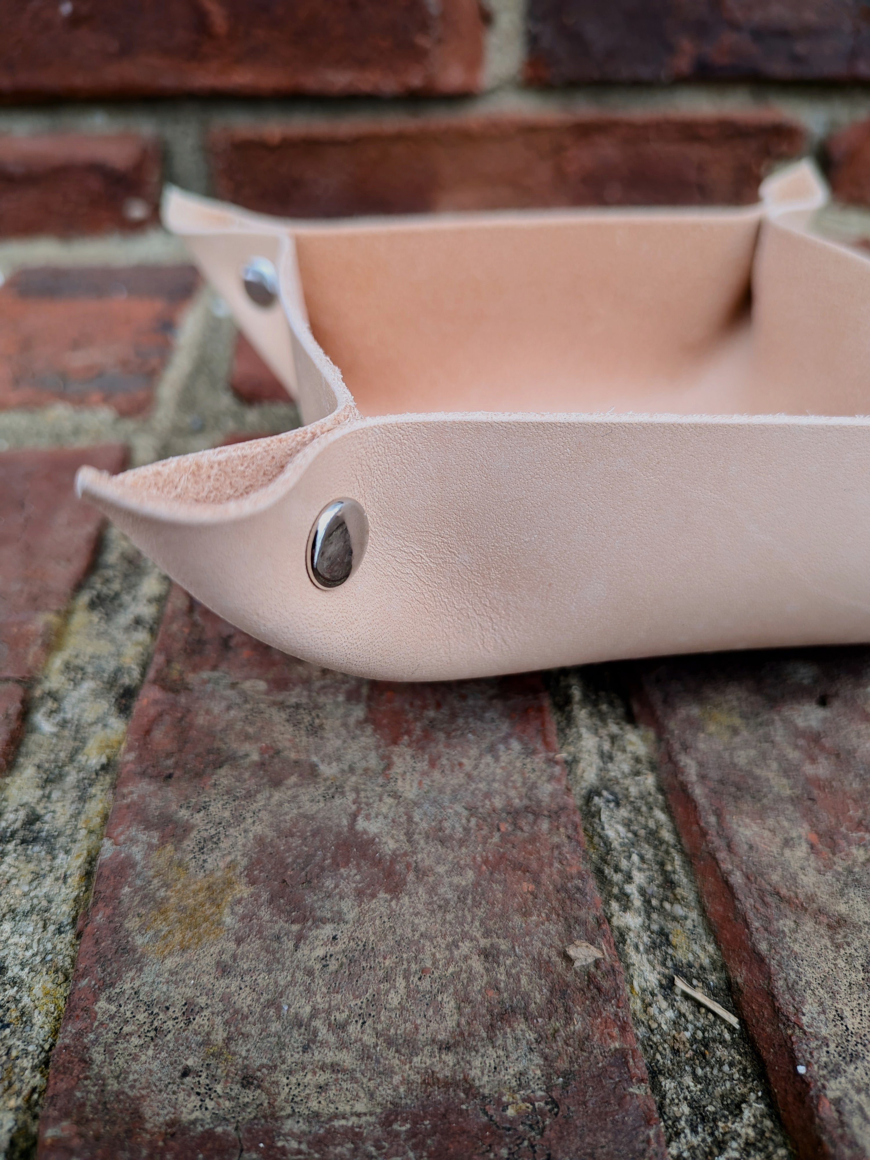 Valet Tray - Natural w/ Brass