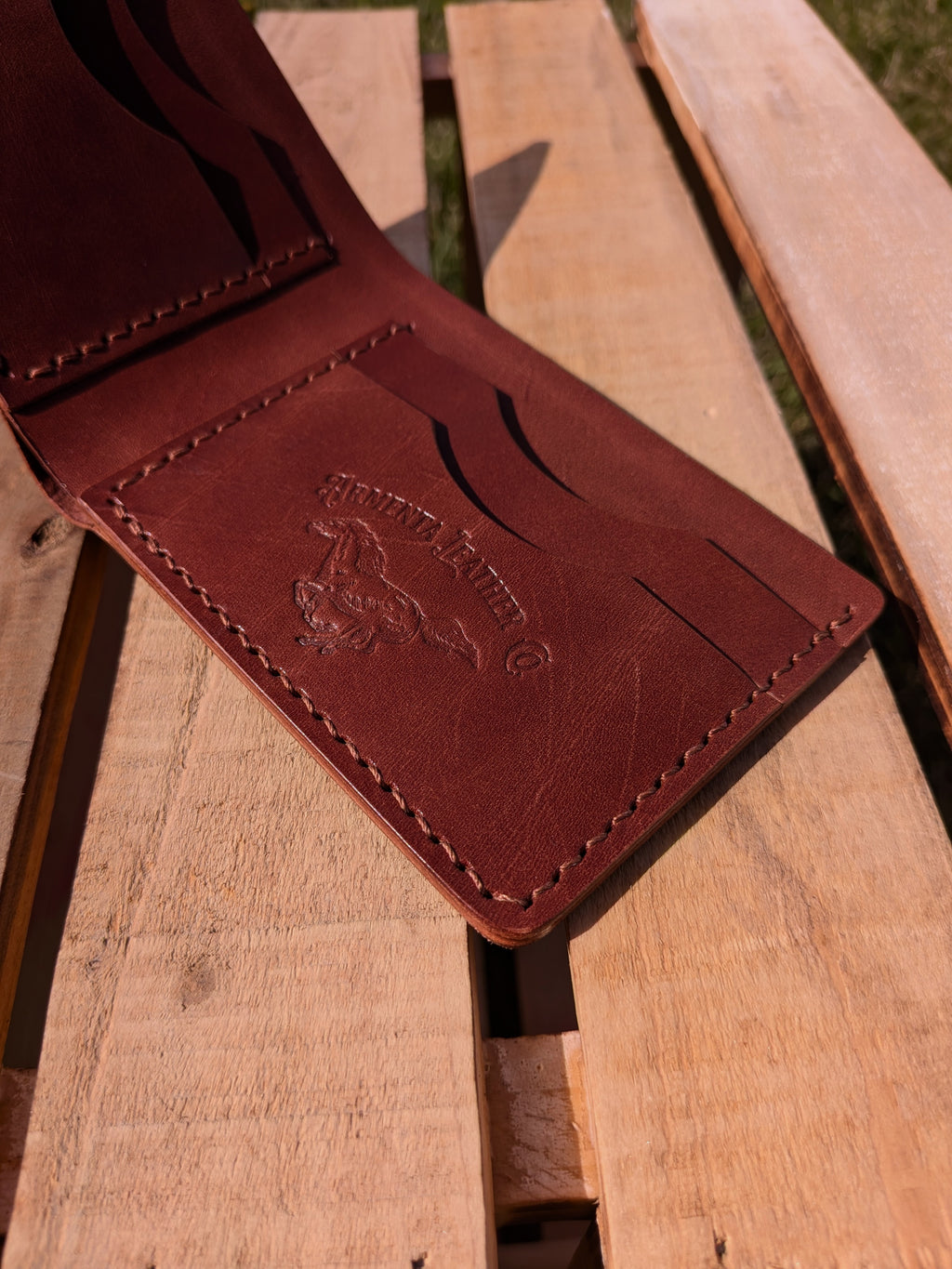 Traditional Bifold - Medium Brown