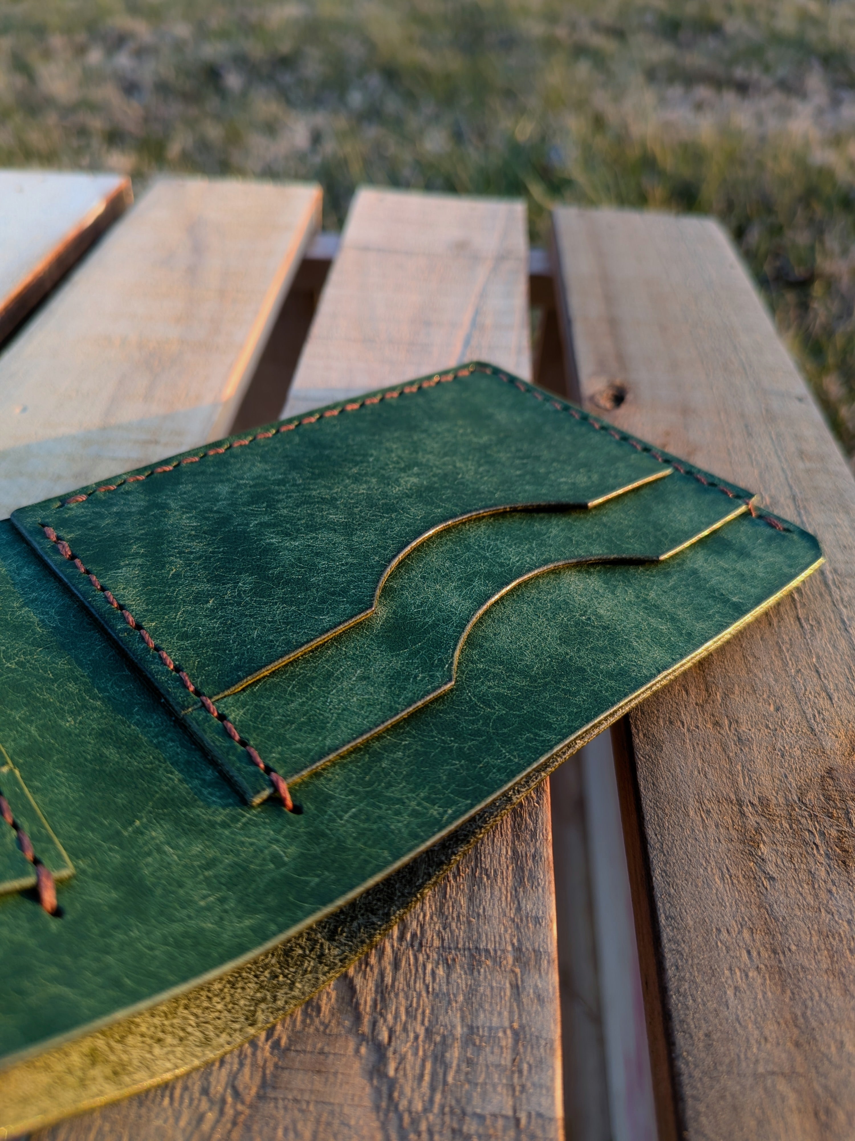 Traditional Bifold - Forest