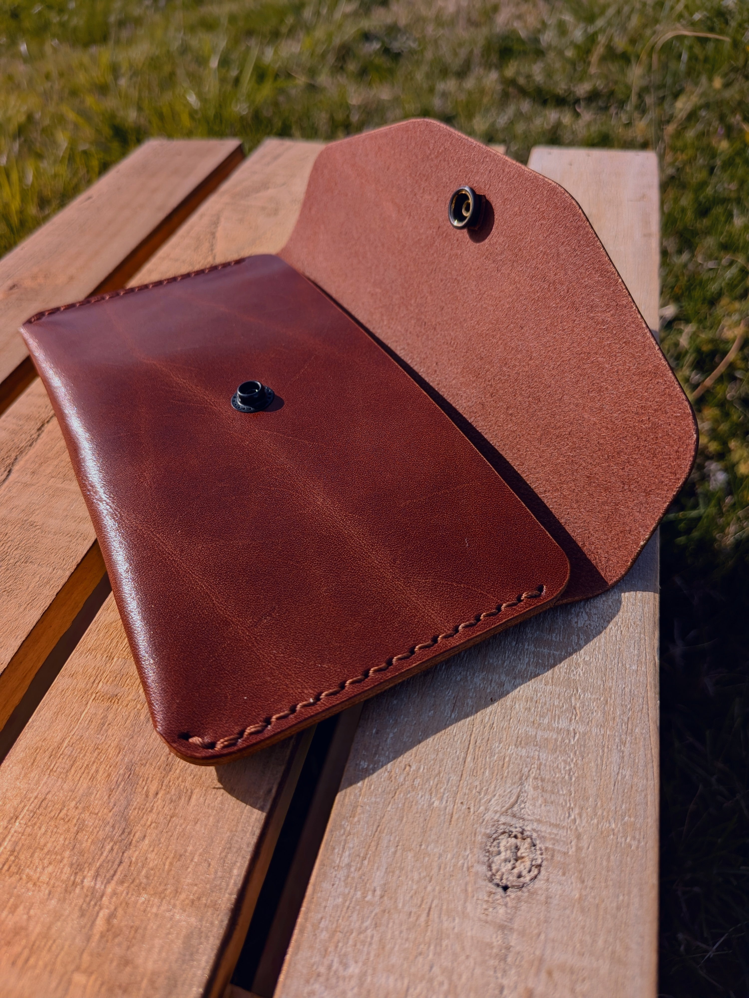 The Market Wallet - Medium Brown