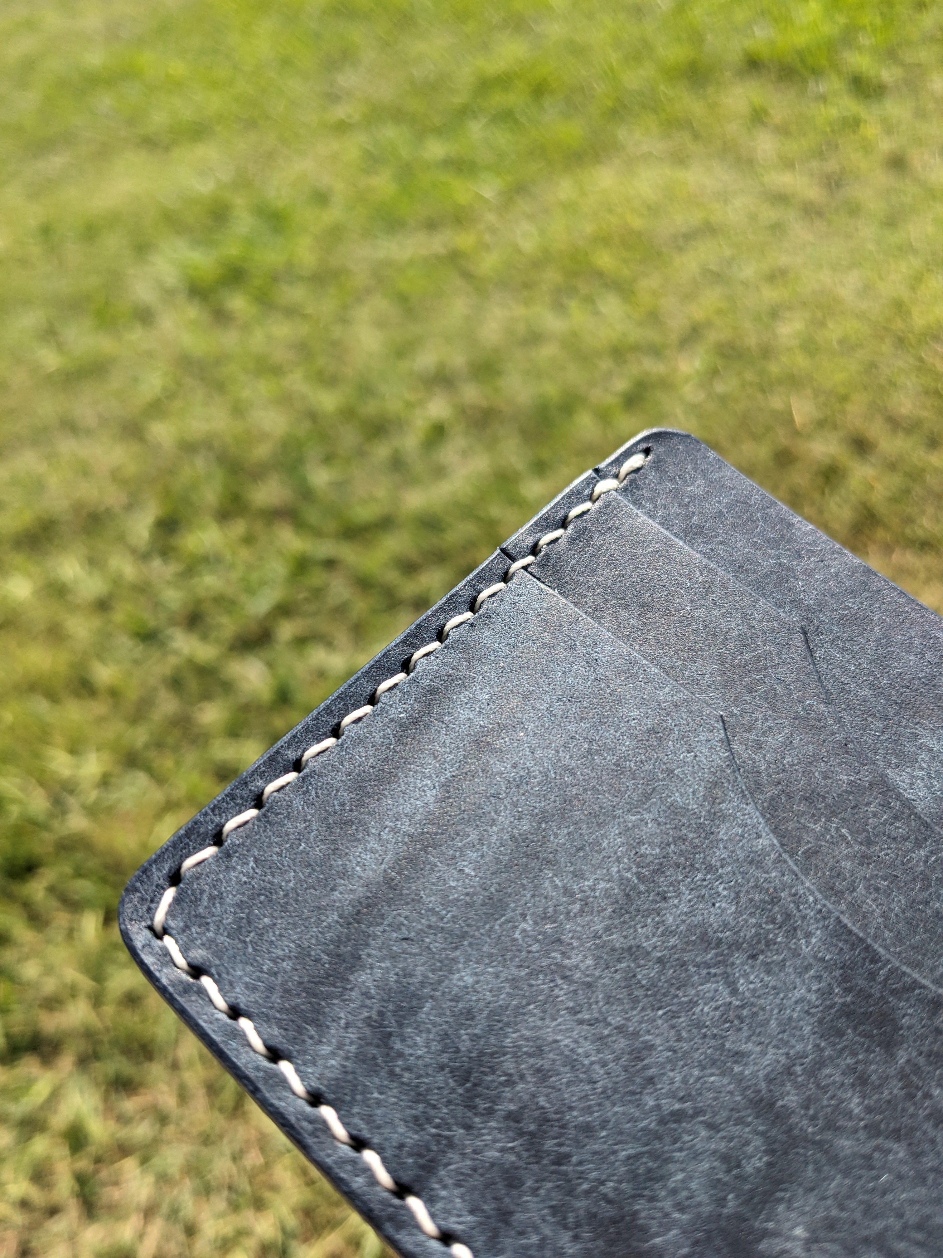 Traditional Bifold - Navy w/ Ivory