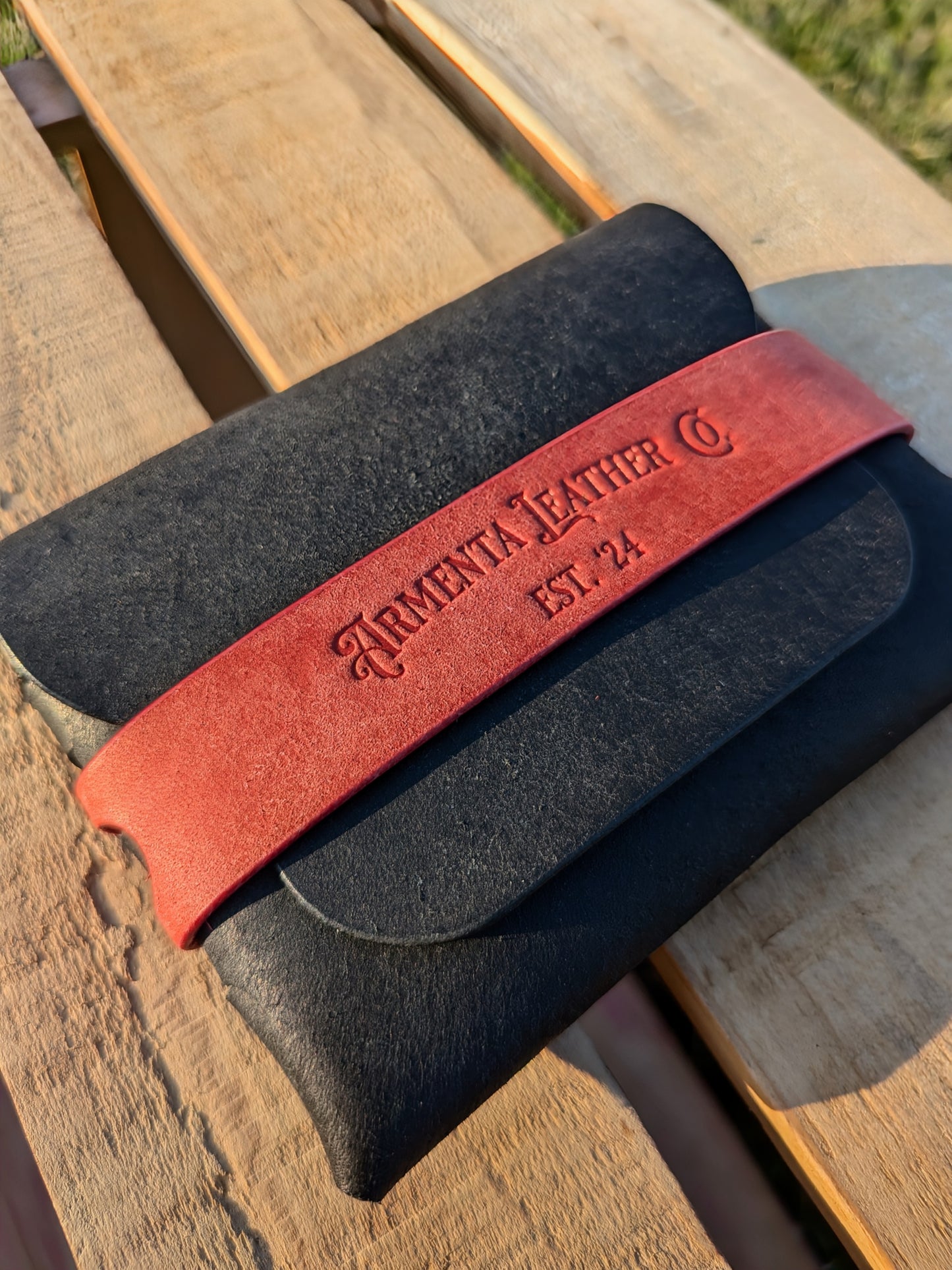 The Callaway - Black & Pink