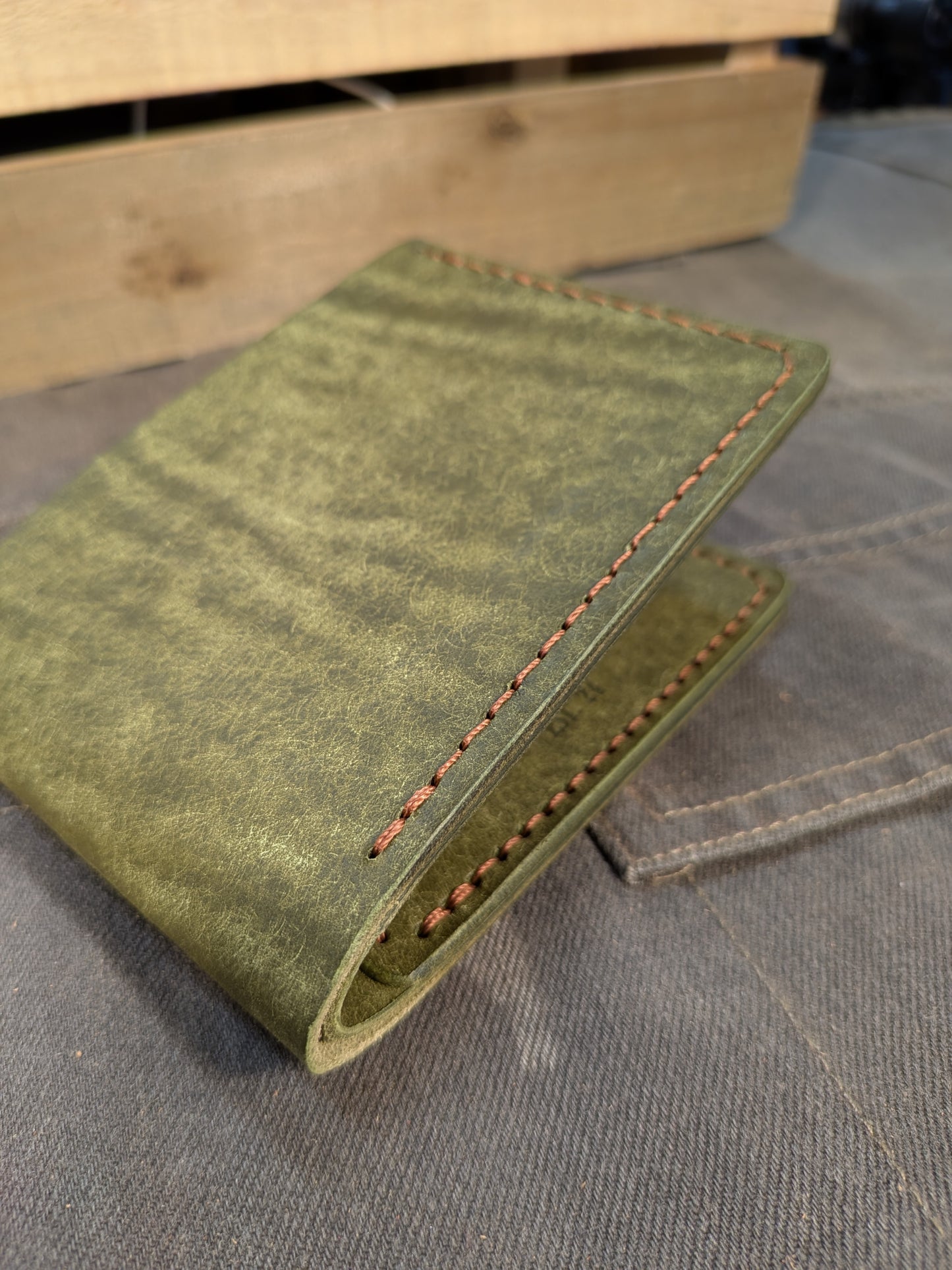 Traditional Bifold - Moss Green
