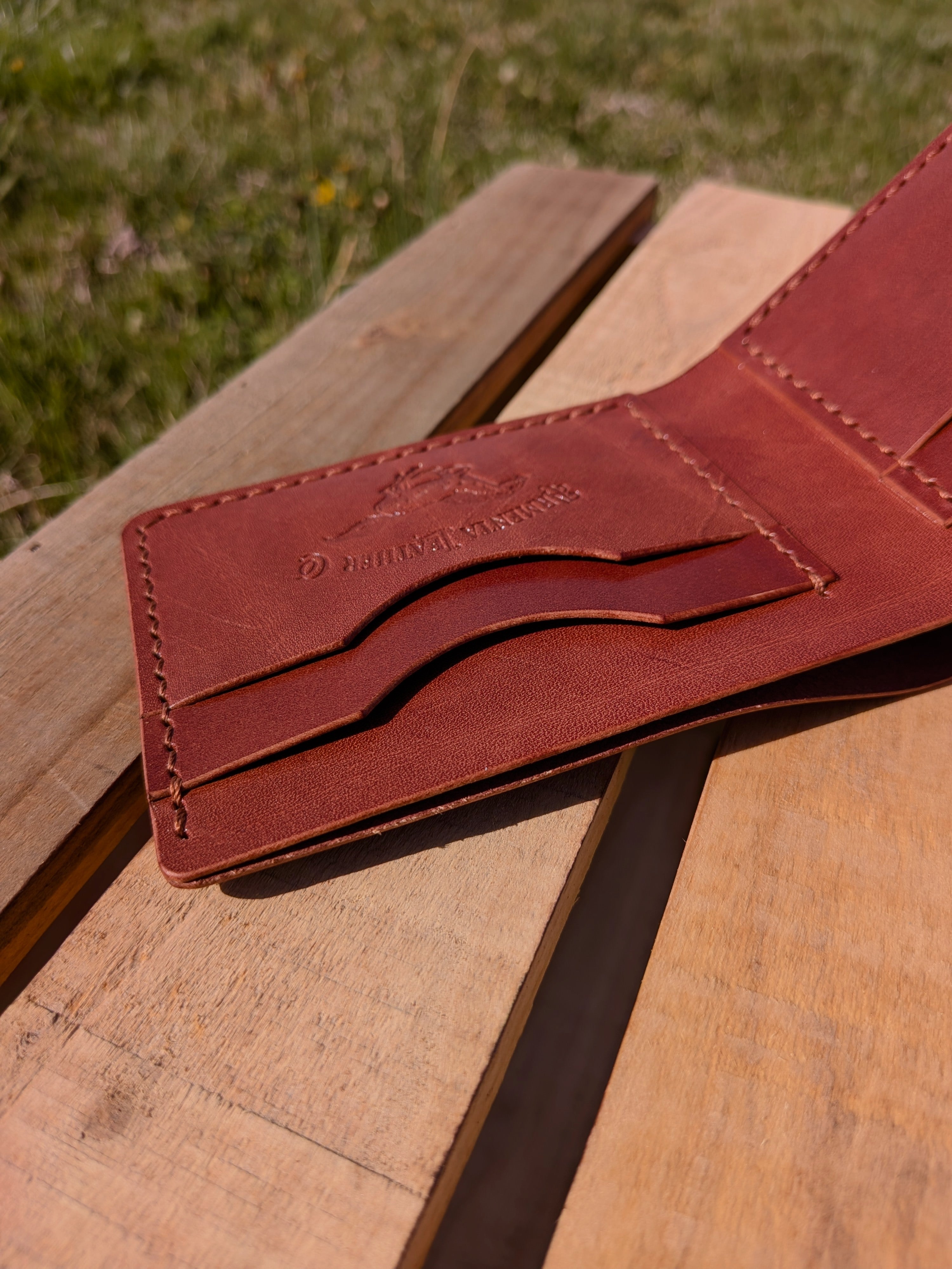 Traditional Bifold - Medium Brown