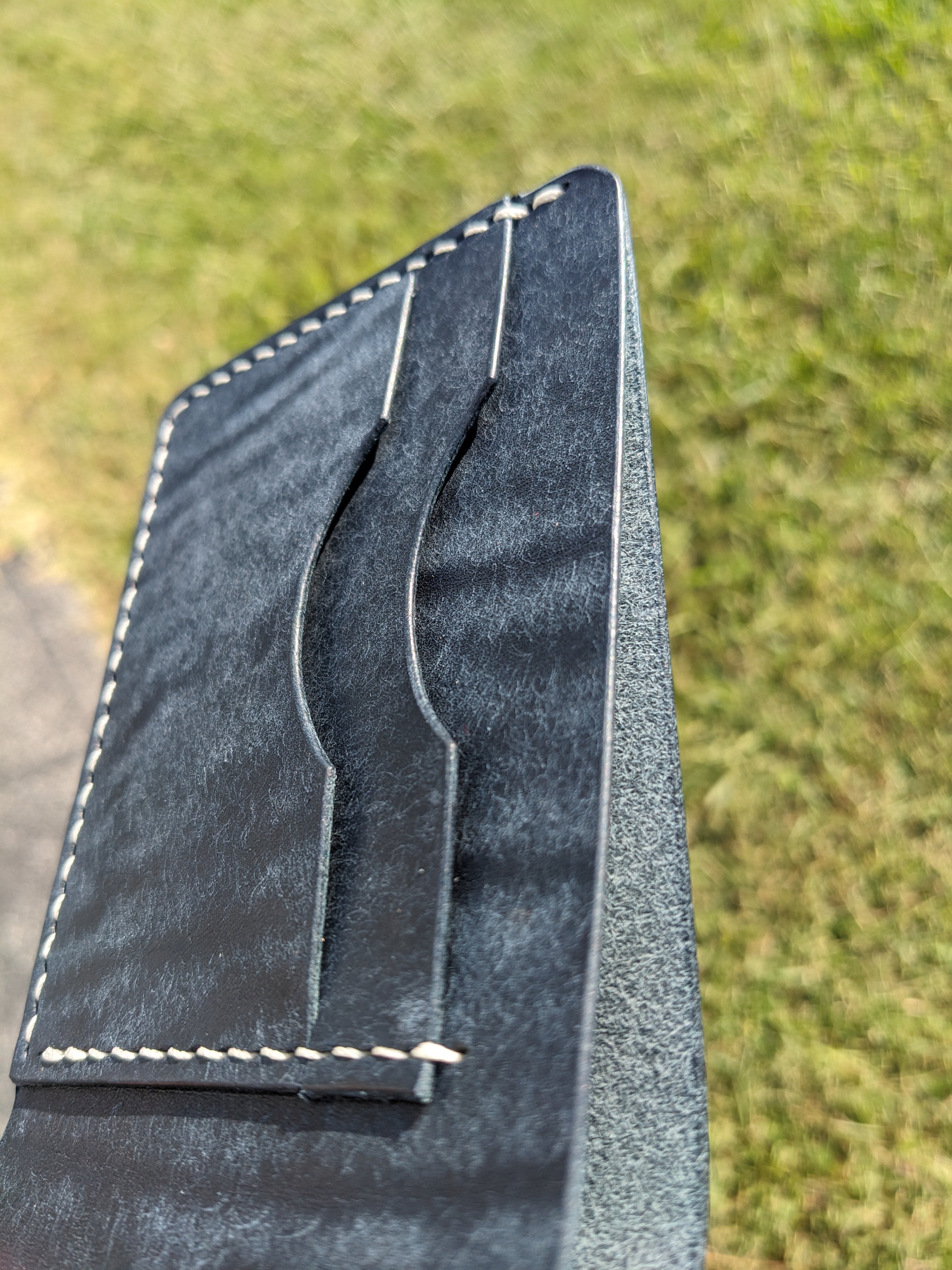 Traditional Bifold - Navy w/ Ivory